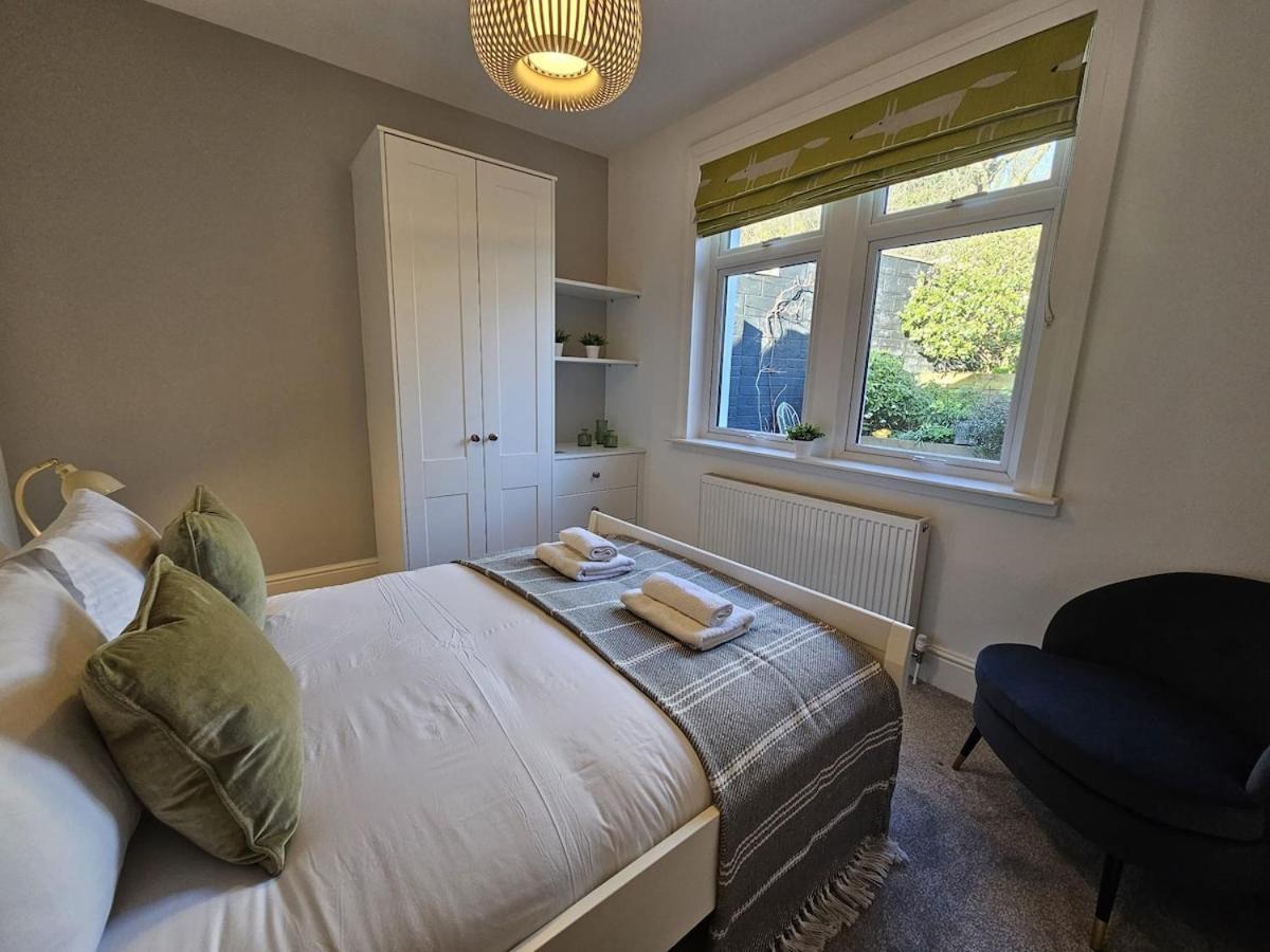 Kaimes Bright Garden Getaway Holiday home Edinburgh
